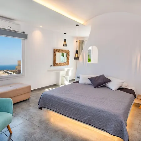 Gianna Penzion Fira (Santorini)