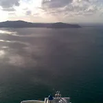 Gianna Fira (Santorini)