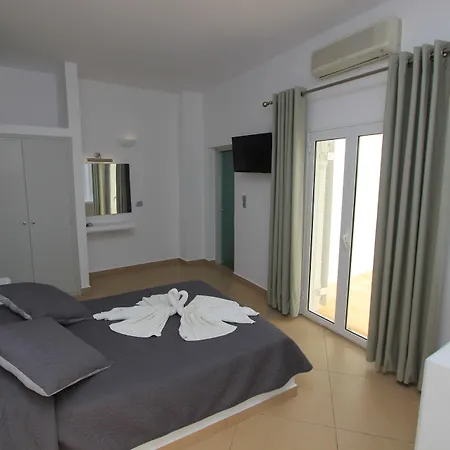 Gianna 4* Fira (Santorini)