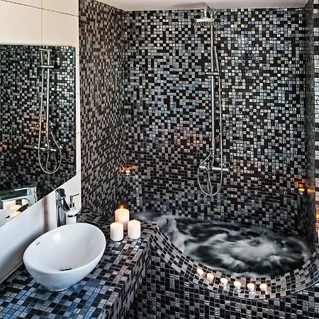 Gianna 4* Fira (Santorini)
