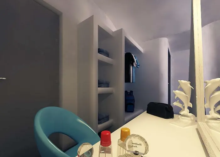 Konukevi Gianna Fira (Santorini)