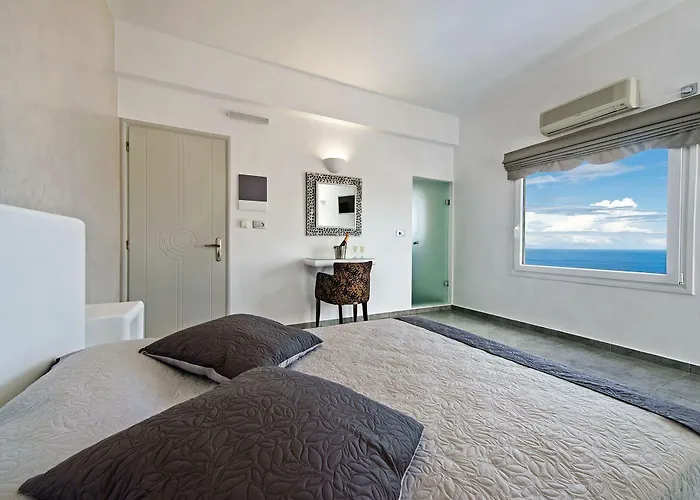 지아나 스위트 산토리니