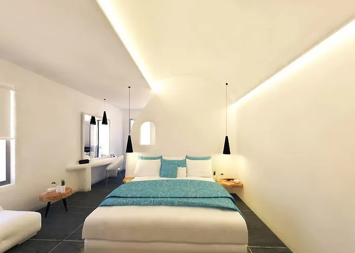 Gianna Pensión Fira (Santorini)